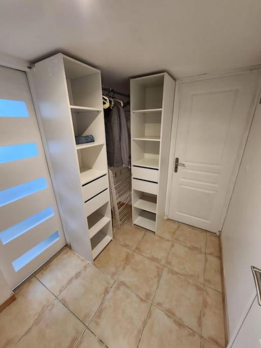 L'Etape Mediterraneenne Logement 4-6 Personnes Avec Parking Prive Sauvian المظهر الخارجي الصورة